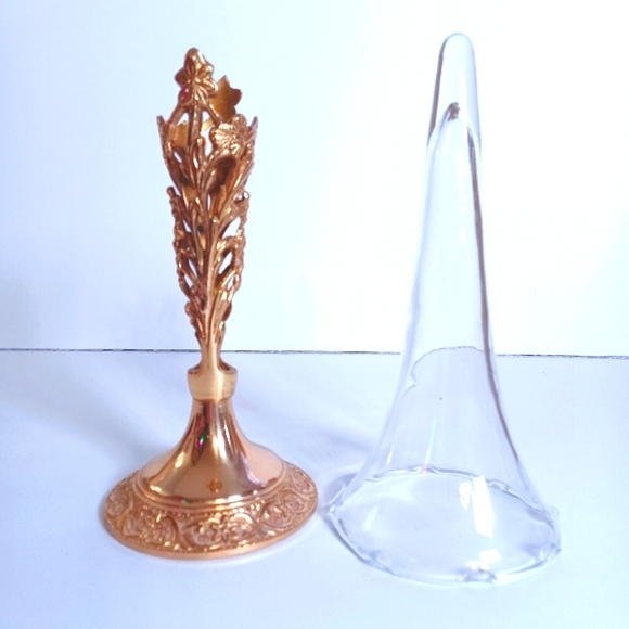 Antique Victorian Brass Base with Fluted Glass Vase - Picture 5 of 5